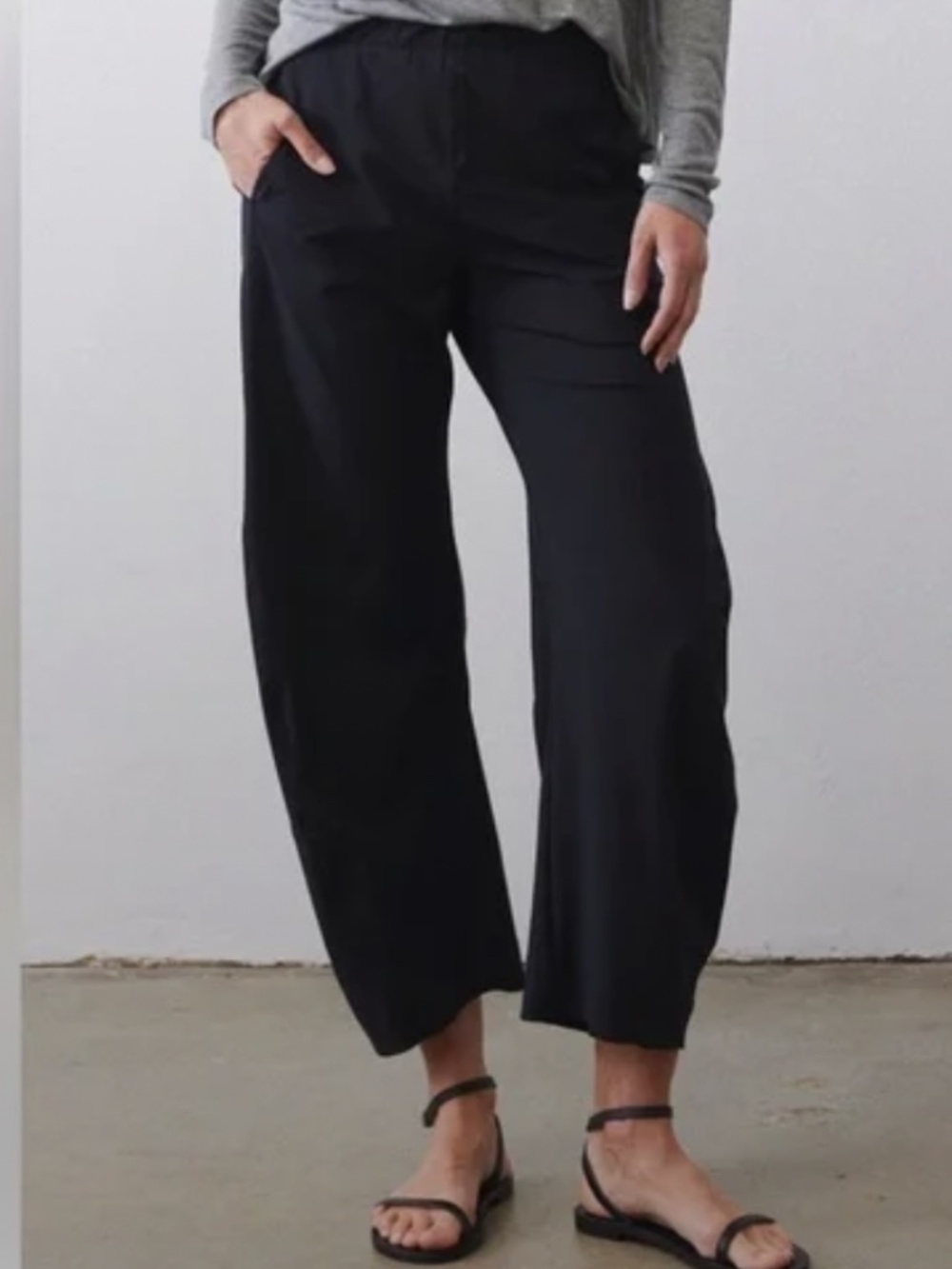 RUTI THE PETITE ON THE LOOSE WORK PANTS- Black 12 Petite - Picture 4 of 4